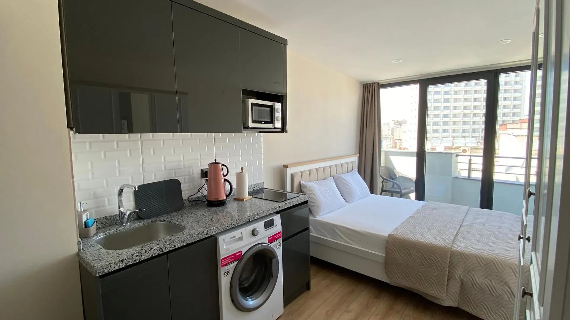 Hotel Royal Homes 704 Antalya